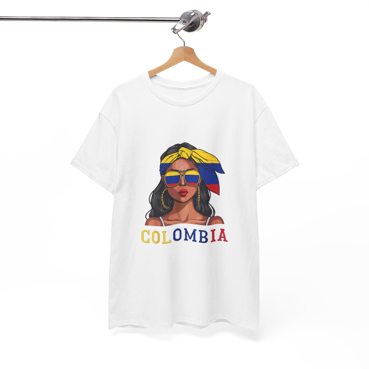 Colombian Girl Design Tee, Camiseta Colombian Girl, T-shirt Colombian, Moda Colombiana