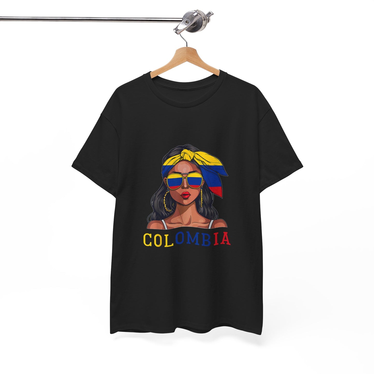 Colombian Girl Design Tee, Camiseta Colombian Girl, T-shirt Colombian, Moda Colombiana