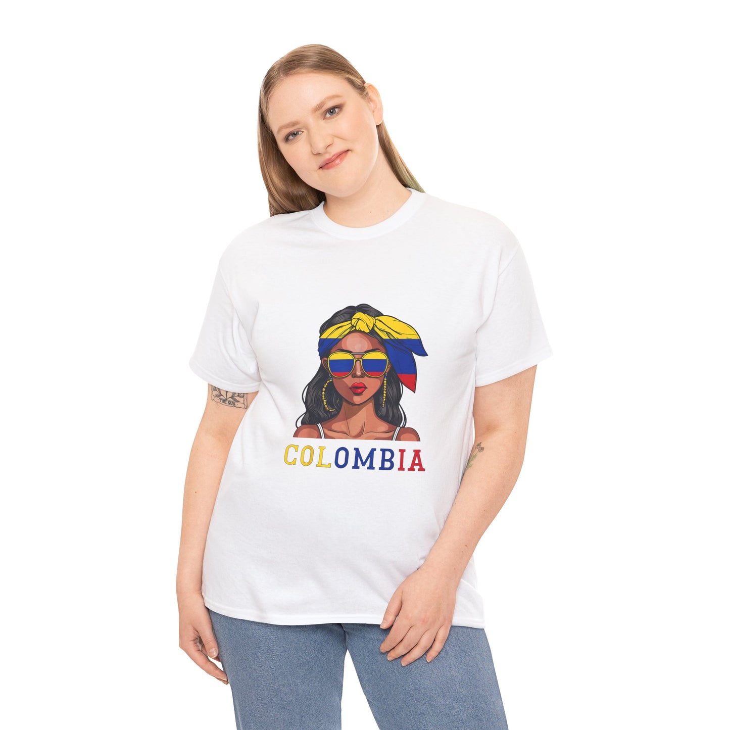 Colombian Girl Design Tee, Camiseta Colombian Girl, T-shirt Colombian, Moda Colombiana