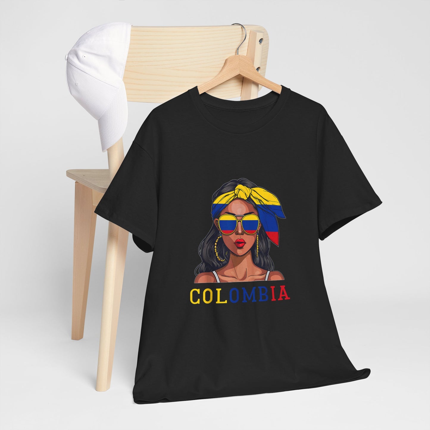 Colombian Girl Design Tee, Camiseta Colombian Girl, T-shirt Colombian, Moda Colombiana