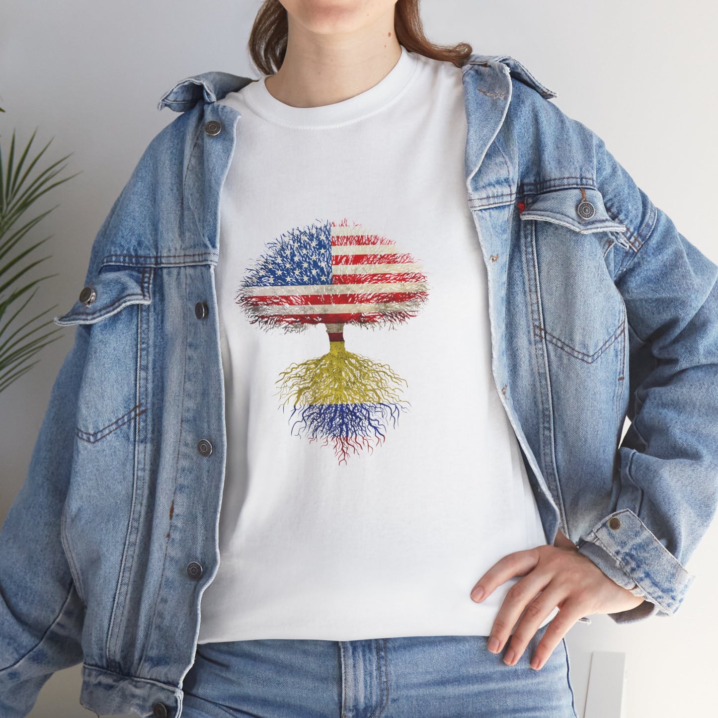 Patriotic Tree Tee - Unisex Heavy Cotton T-Shirt with American Flag Design, Outdoor Adventure Shirt, Gift for Nature Lovers, Colombian