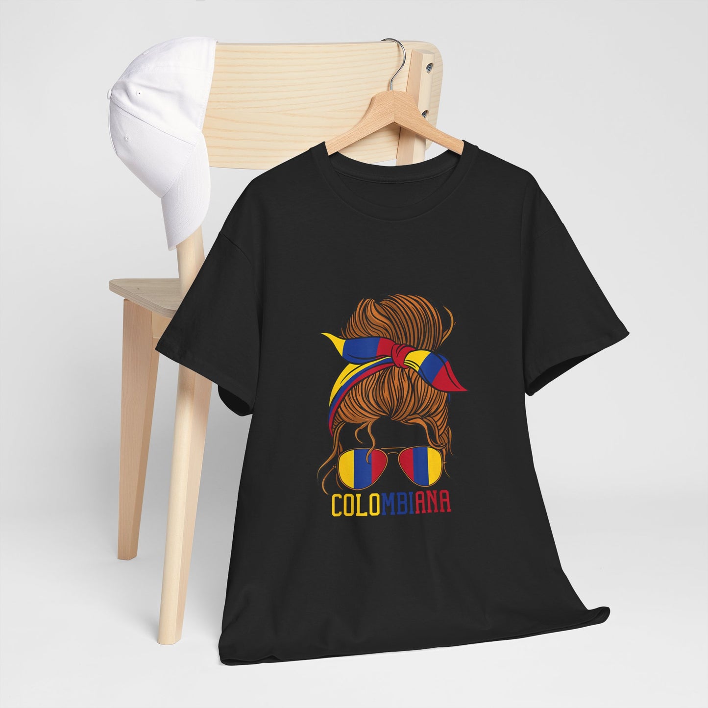 Colombian Girl Design Tee, Camiseta Colombian Girl, T-shirt Colombian, Moda Colombiana