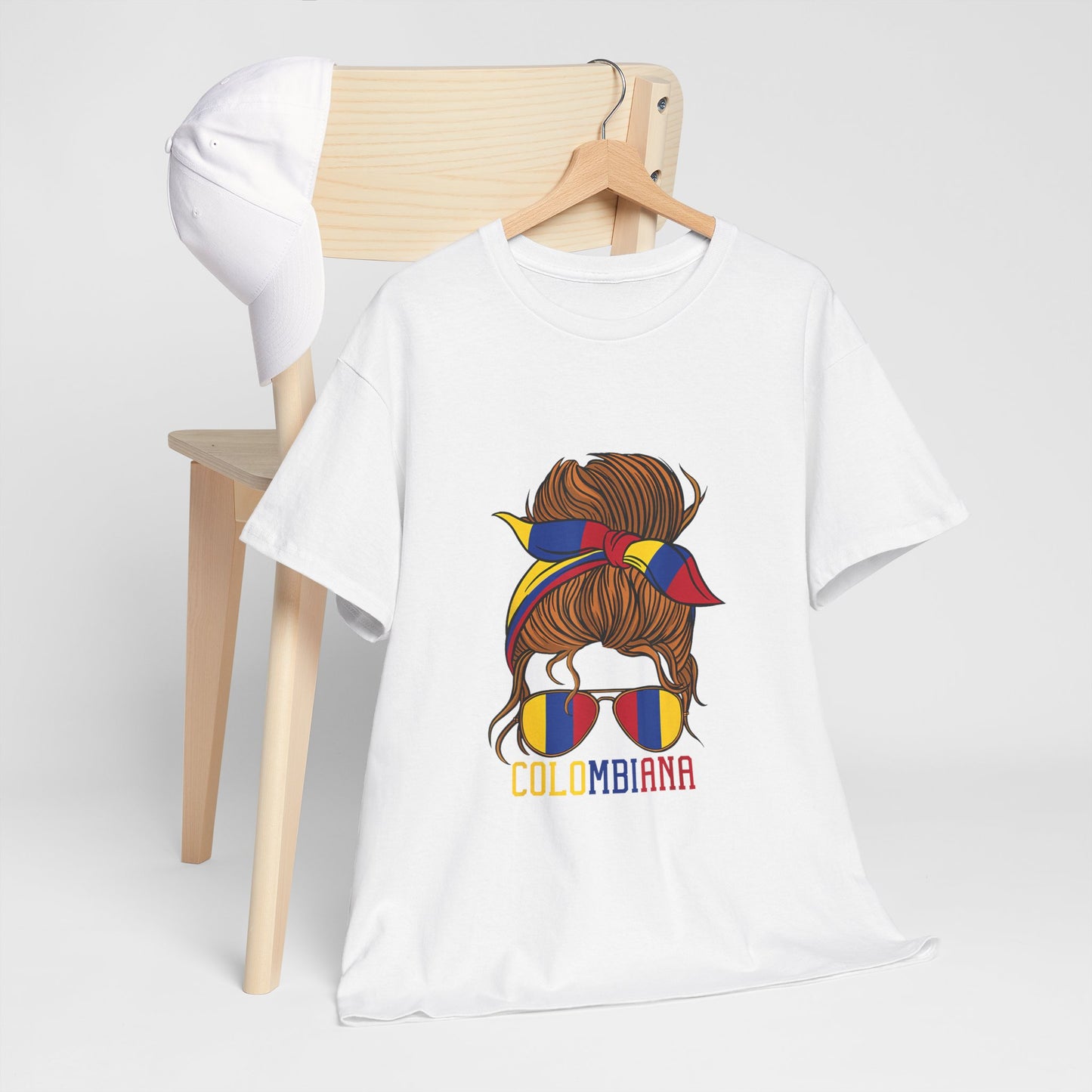 Colombian Girl Design Tee, Camiseta Colombian Girl, T-shirt Colombian, Moda Colombiana