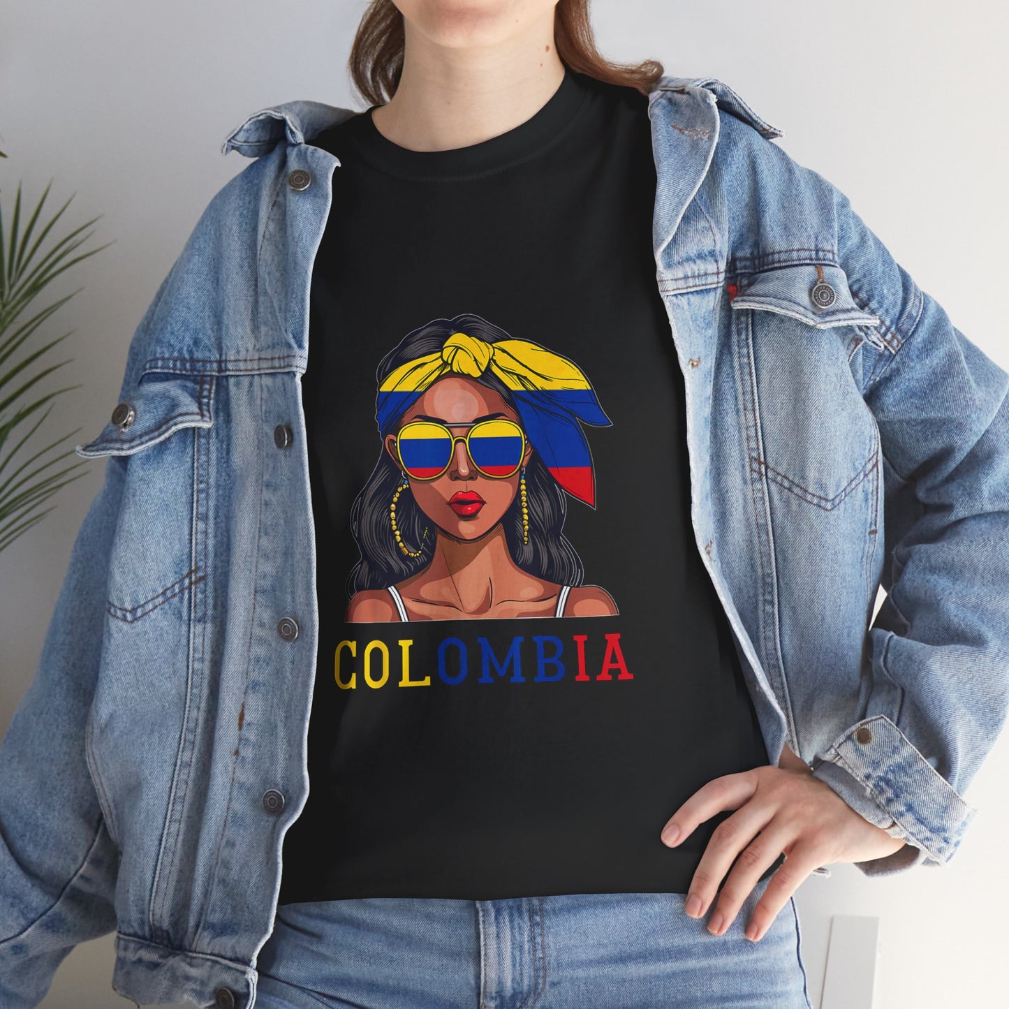 Colombian Girl Design Tee, Camiseta Colombian Girl, T-shirt Colombian, Moda Colombiana